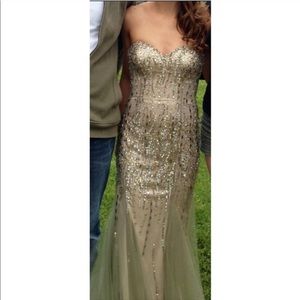 Tony Bowls Women’s Prom Dress